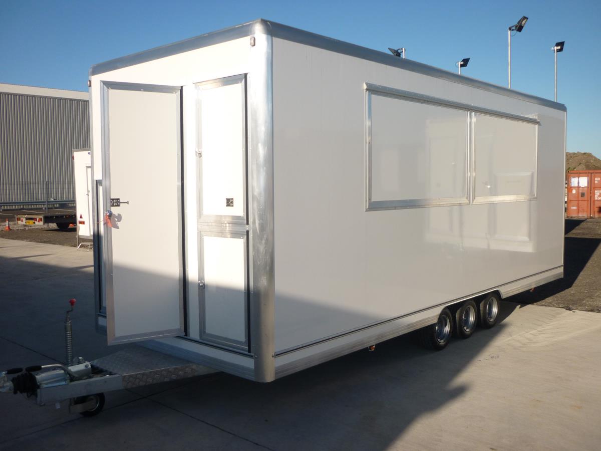 Our trailer kitchens are well constructed and offer a flexible layout to maximise sales potential.